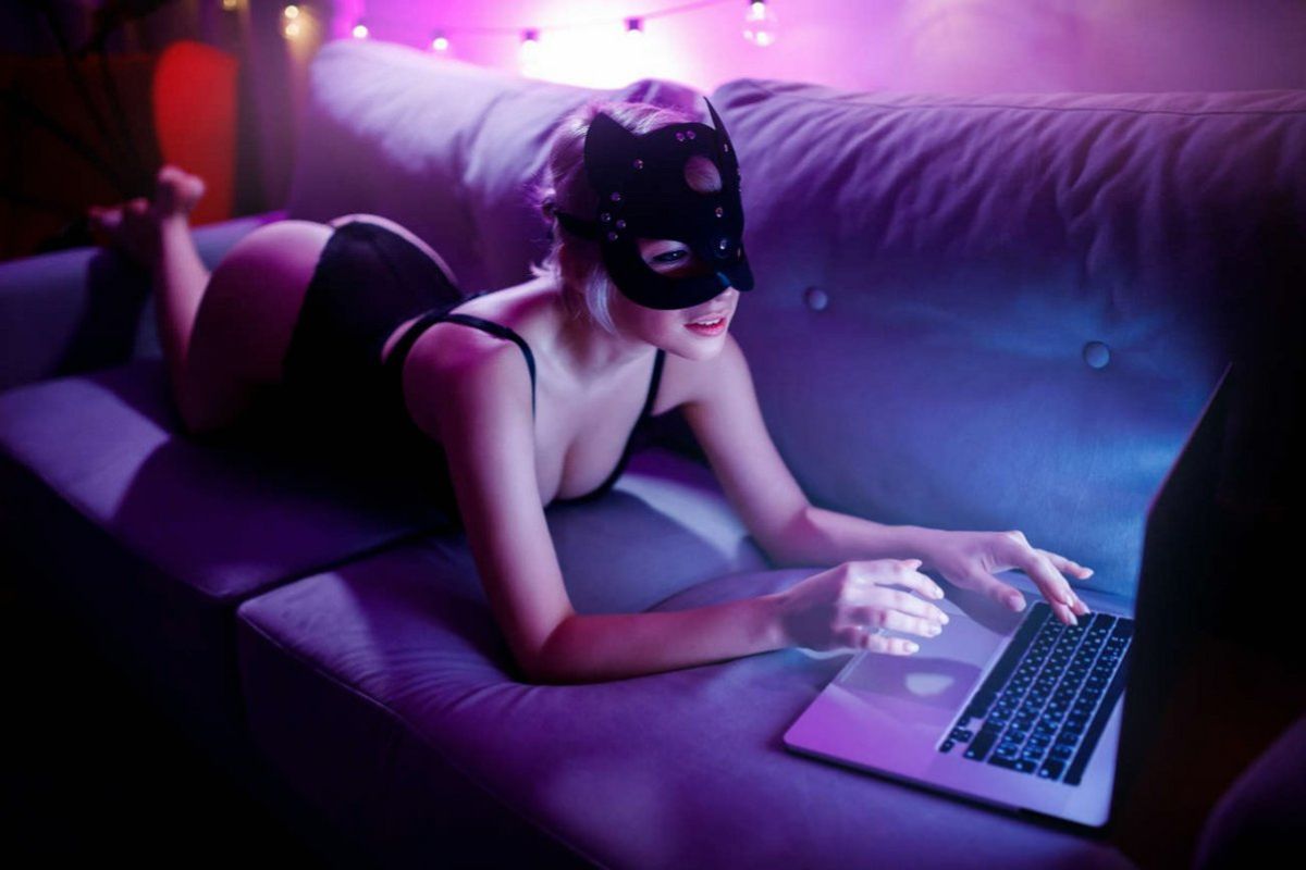 XXX CHAT